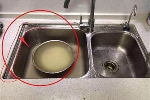 厨房水槽漏水用什么胶