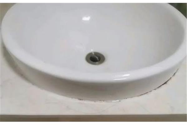厨房水槽漏水用什么胶