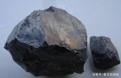 玻璃岩