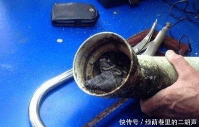 厨房水管的头拧的太紧