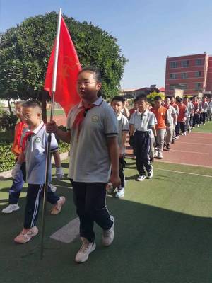 厨房洗碗校长不要