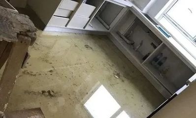 厨房返水业主不在家谁负责