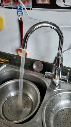 厨房热水器水龙头堵怎么办
