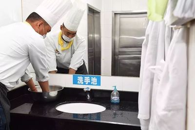 酒店厨房消毒用什么药