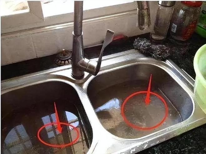 楼房厨房下水道容易堵塞