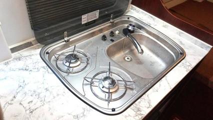 橱柜燃气炉怎么放