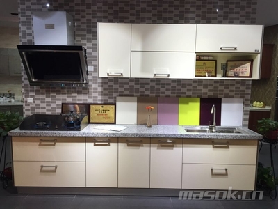 新乐样品橱柜