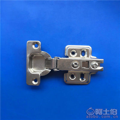 橱柜门合页在门的什么经置