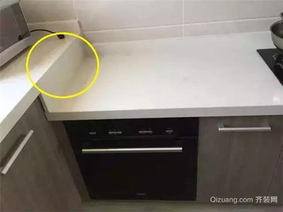 家里厨房橱柜漏水楼下