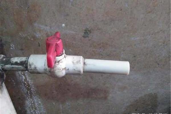 自来水阀门漏水