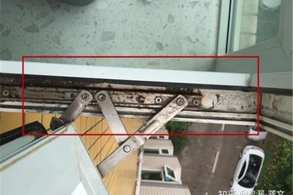 阳台缝隙漏水怎么办