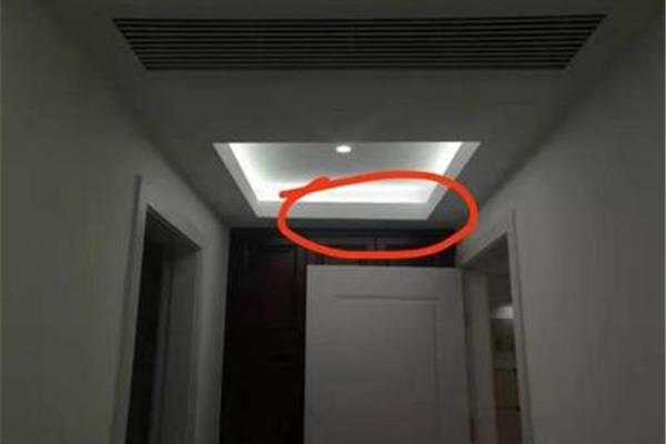 现代简约吊顶边角线