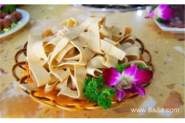 豆腐皮冷冻后还能吃啊