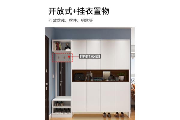 玄关实木方柱吊顶